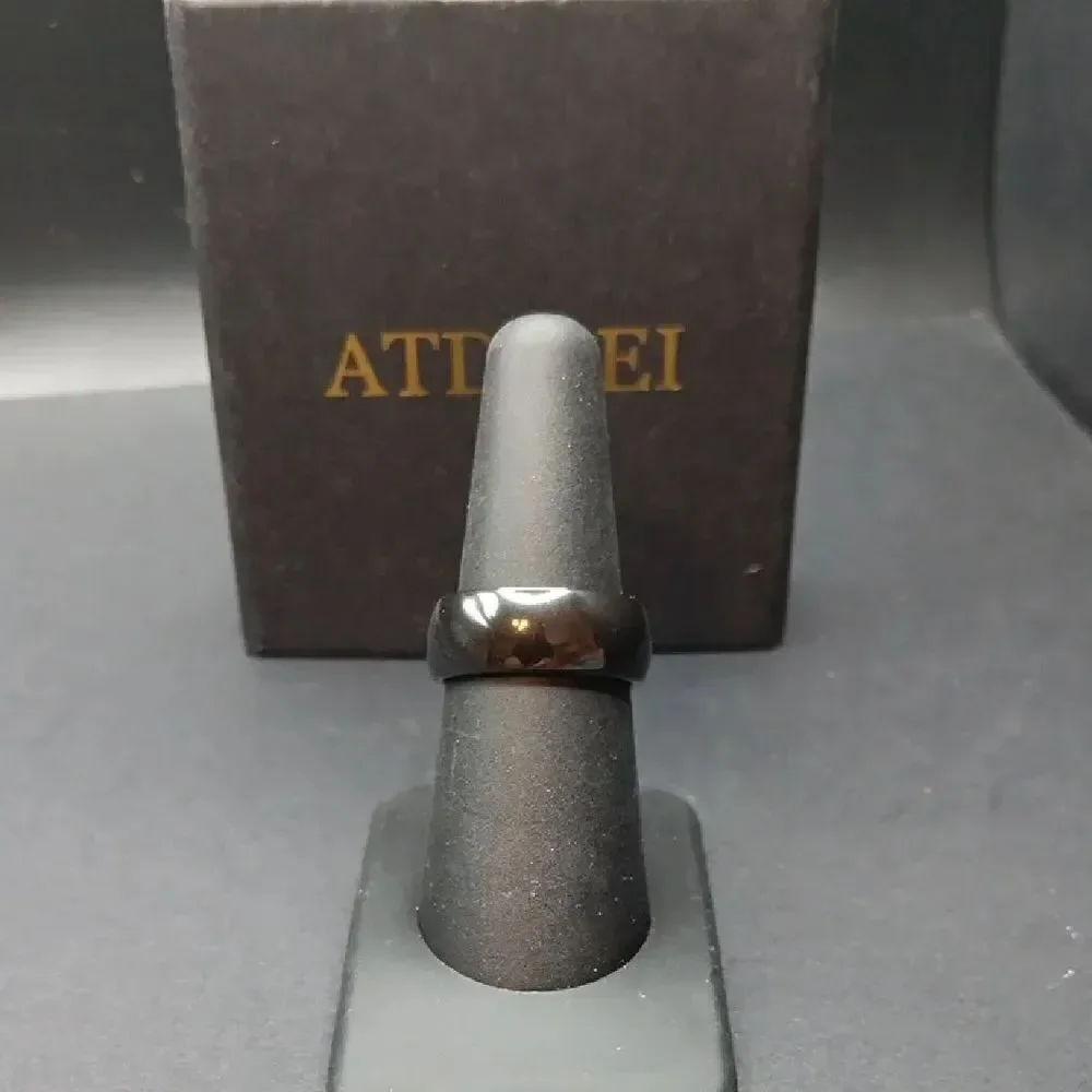 Atdmei Black Glossy Mens Ring 10mm Size 6.5 New With‎ Box